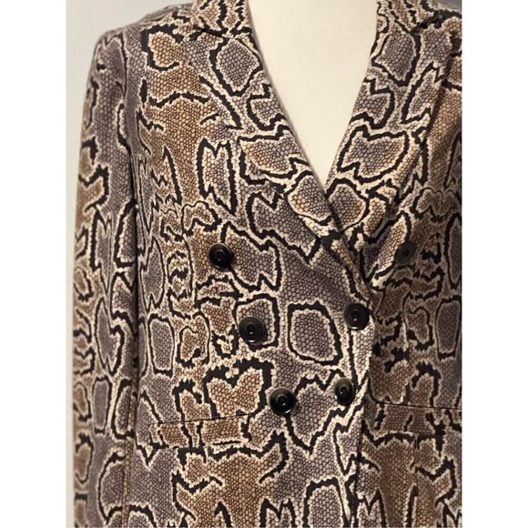 Cabi Python blazer jacket button front 8 - Picture 3 of 9